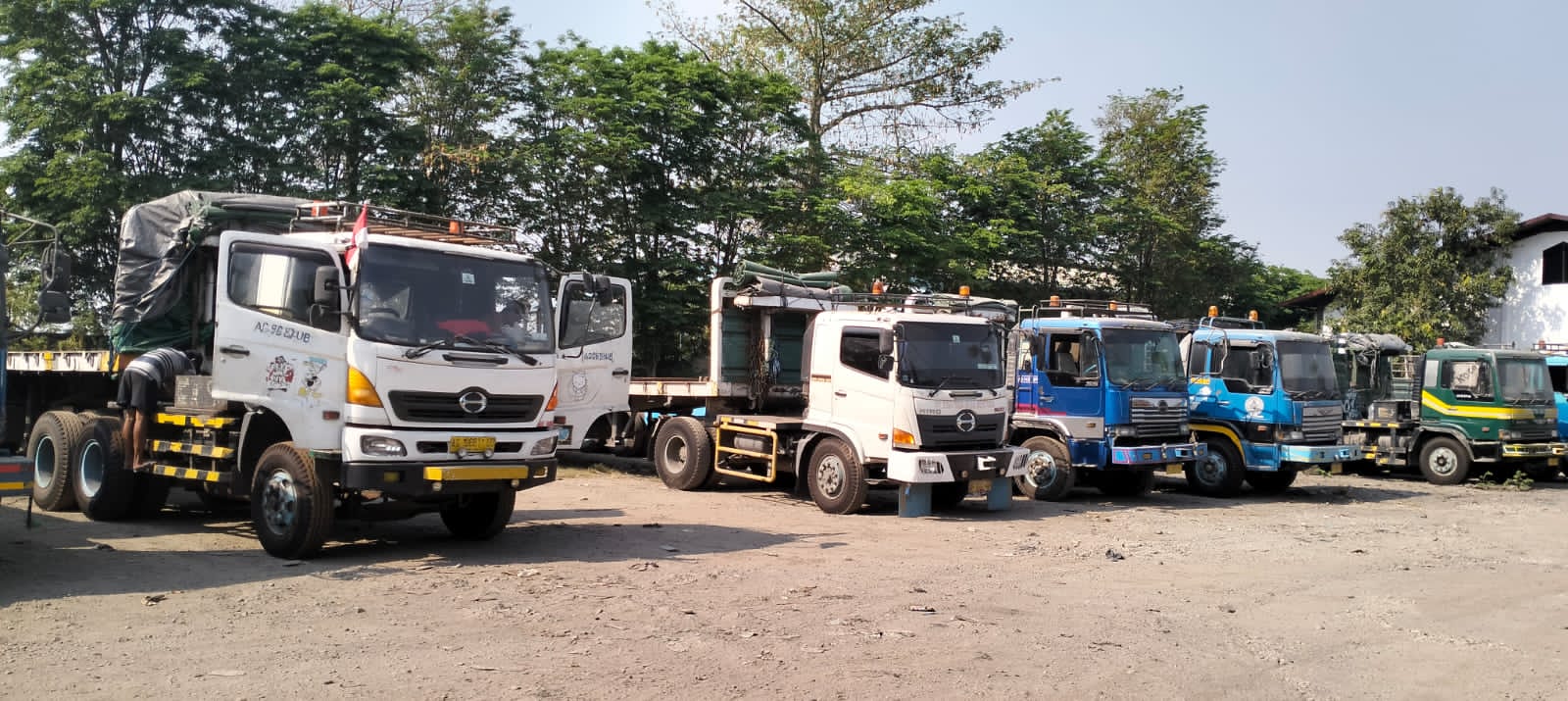 armada PT Tiga Tiga Jaya Sentosa Kediri